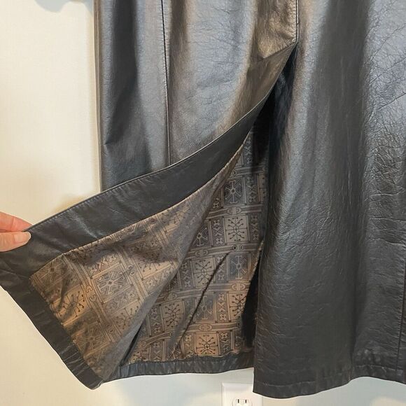 Vintage Global Identity G-III Sz Medium Women’s Black Leather Long Trench Coat - Picture 13 of 13